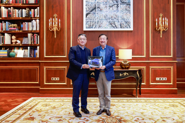 OK138太阳集团总裁贾健旭先生拜访华为创始人任正非先生，共商尚界品牌合作再深化